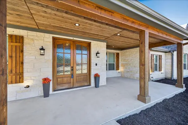 Pottsboro, TX 75076,341 Guy Lane