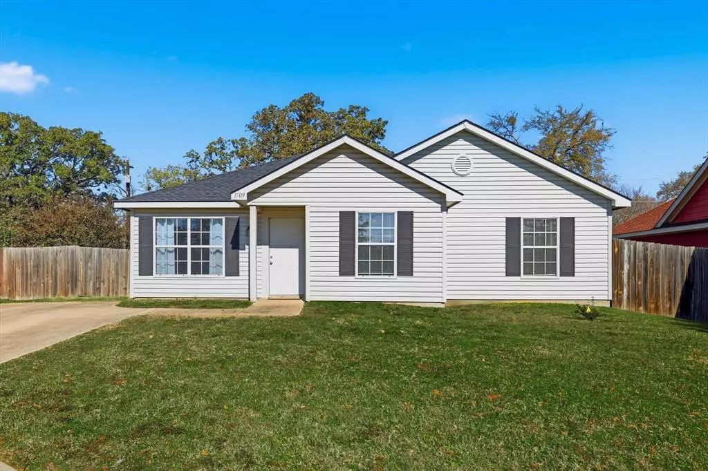 Denton, TX 76209,1709 Red Oak Court