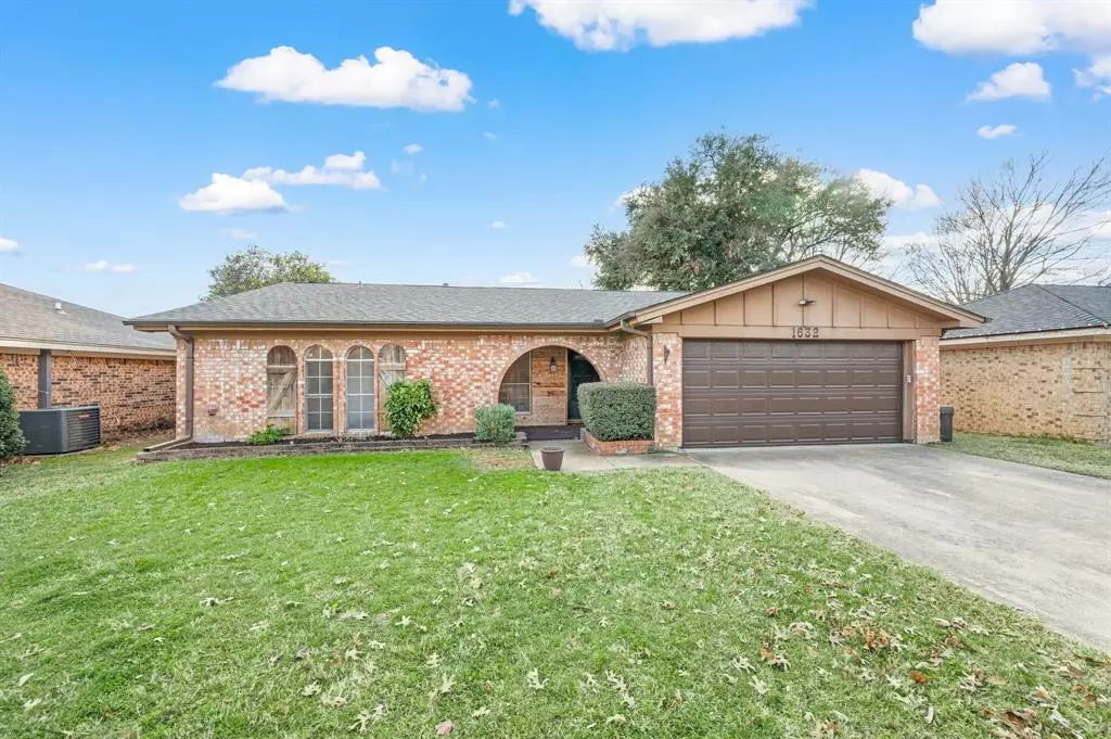 Bedford, TX 76022,1632 Winchester Way