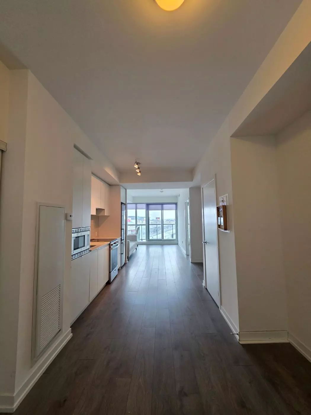 Toronto C01, ON M6K 0B2,49 East Liberty ST #604