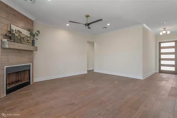 Bossier City, LA 71111,923 Chisolm Trail