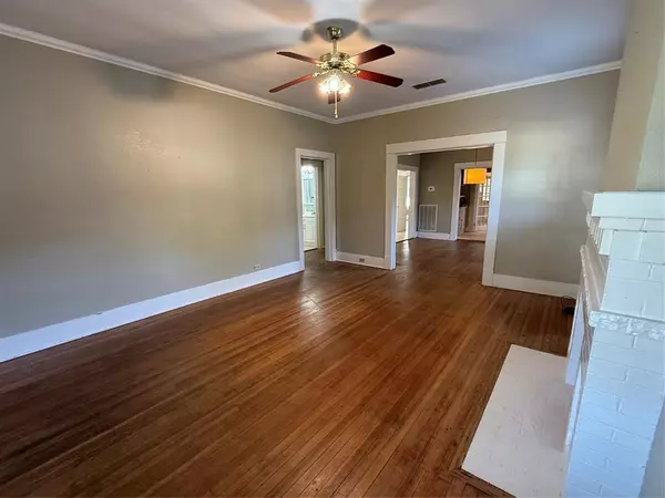 Shreveport, LA 71104,935 Elmwood Street