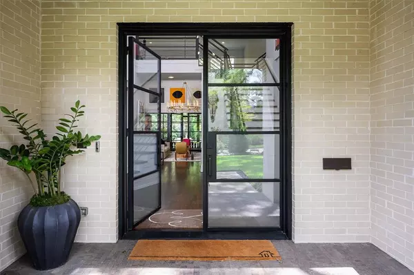 Dallas, TX 75229,3817 Meadowdale Lane