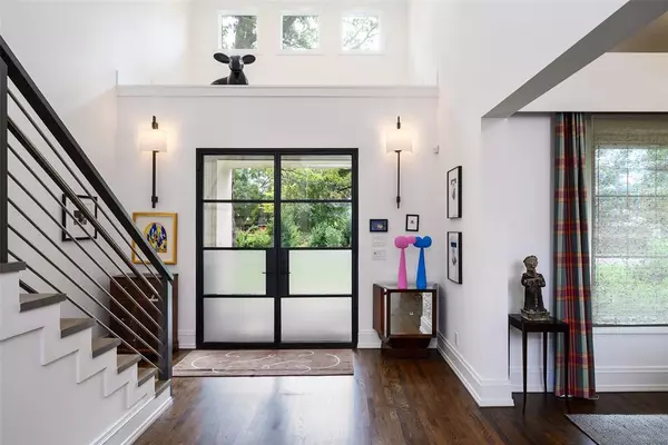 Dallas, TX 75229,3817 Meadowdale Lane