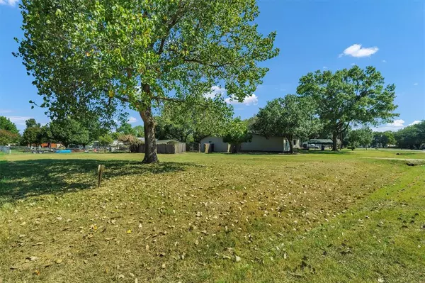 Burleson, TX 76028,1941 Lariat Lane