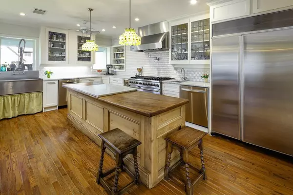 University Park, TX 75225,4428 Southwestern Boulevard