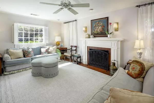 University Park, TX 75225,4428 Southwestern Boulevard