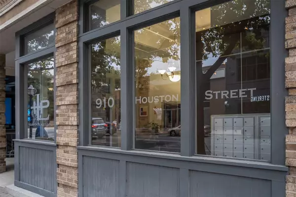 Fort Worth, TX 76102,910 Houston Street #204