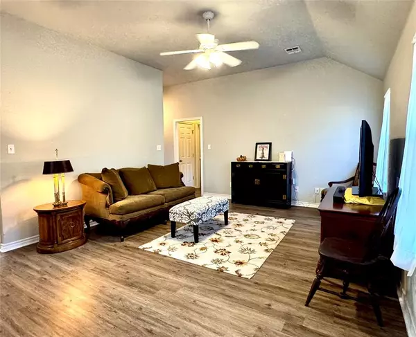 Bridgeport, TX 76426,1001 Turkey Creek Court