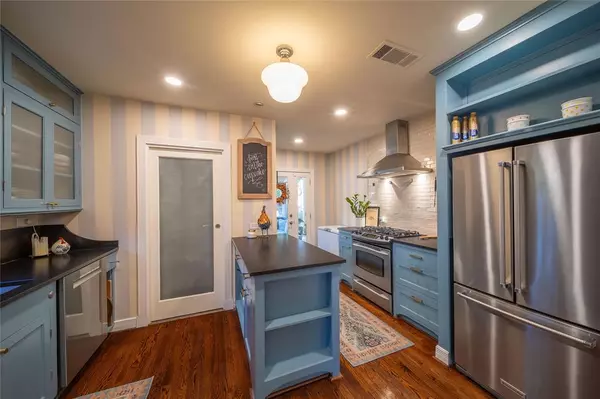 Dallas, TX 75208,722 Tenna Loma Court