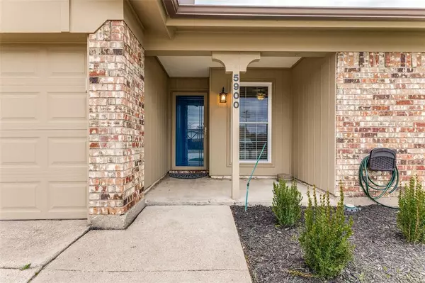 Watauga, TX 76148,5900 Oak Hill Road