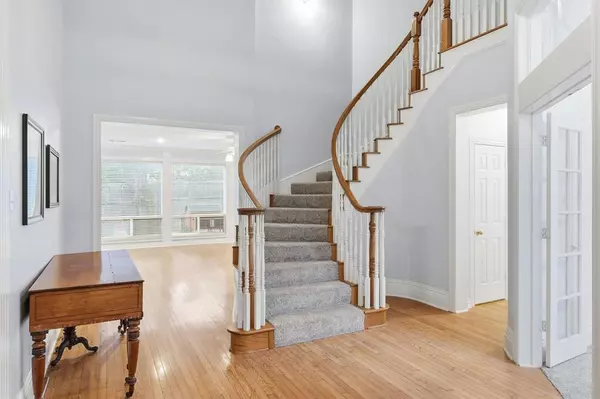 Grapevine, TX 76051,3324 Lexington Avenue