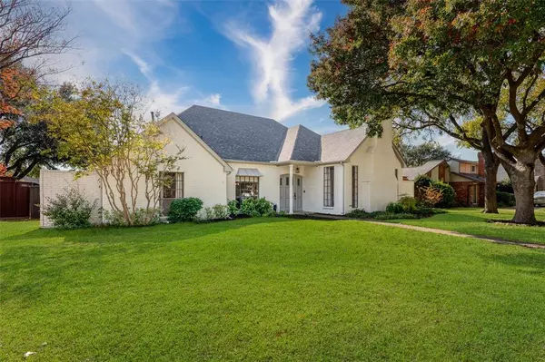 Dallas, TX 75243,10002 Hickory Crossing