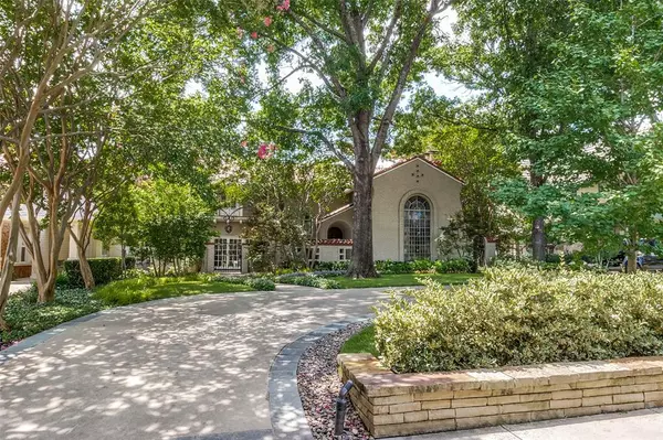 Dallas, TX 75214,7026 Lakewood Boulevard