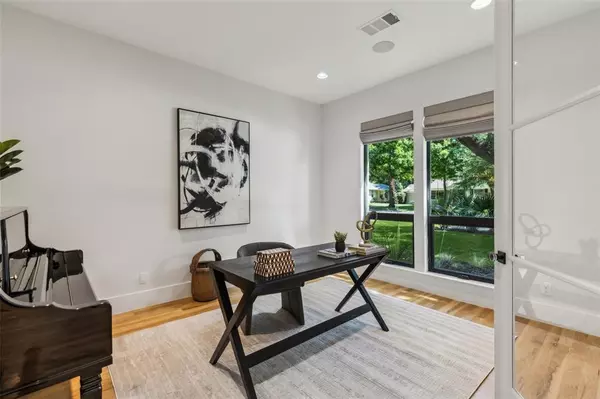 Dallas, TX 75218,661 Harter Road