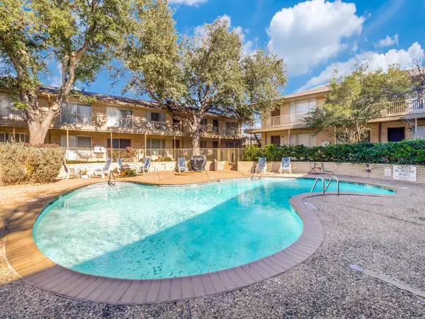 Dallas, TX 75230,11108 Valleydale Drive #B