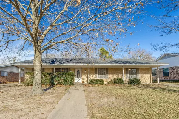 1405 Lakewood Drive, Sherman, TX 75092