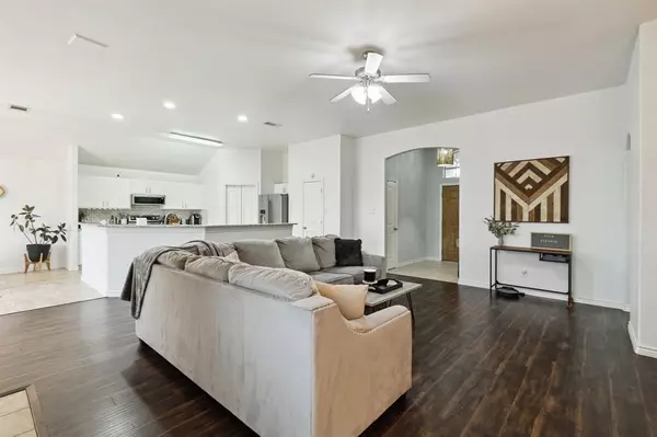 Mansfield, TX 76063,707 Bayshore Drive