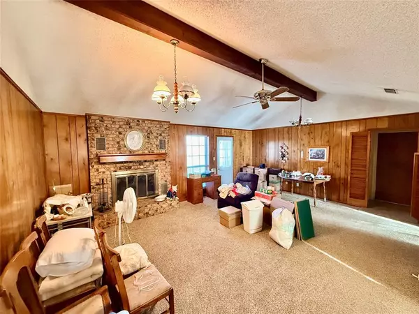 Graham, TX 76450,127 East Park Road