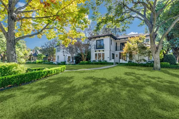 Dallas, TX 75214,7002 Lakewood Boulevard