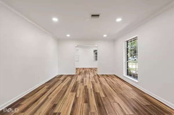 Shreveport, LA 71105,261 Pierremont Road