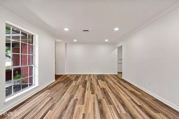 Shreveport, LA 71105,261 Pierremont Road