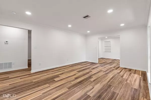 Shreveport, LA 71105,261 Pierremont Road