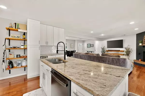 Dallas, TX 75224,766 S Manus Drive