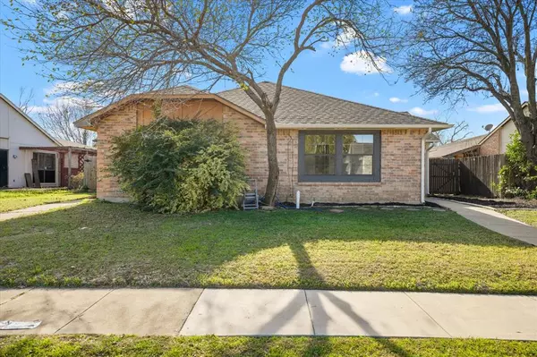 4461 Chapman Street, The Colony, TX 75056