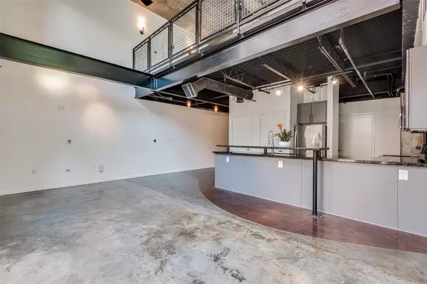 Dallas, TX 75204,3110 Thomas Avenue #140