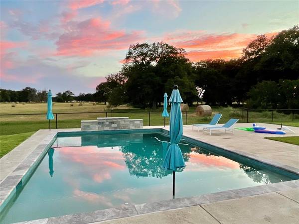 800 N Seven Points Drive, Kemp, TX 75143