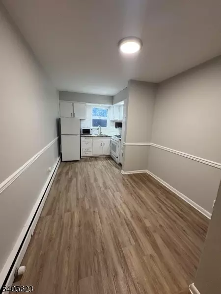 Verona Twp., NJ 07044,365 Bloomfield Ave #6B