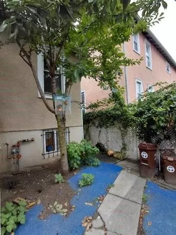 Brooklyn, NY 11235,59A Brighton 10th CT