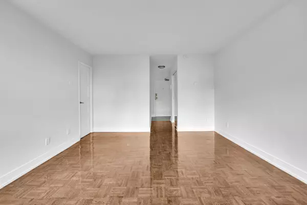 Toronto C08, ON M4Y 2P7,33 Isabella ST #2801