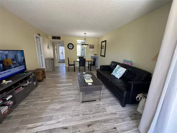 Tamarac, FL 33319,5750 NW 64th Ave #208