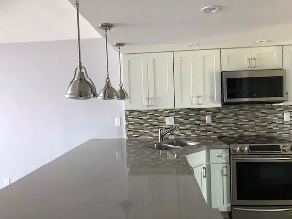 Pompano Beach, FL 33062,1609 N Riverside Dr #902