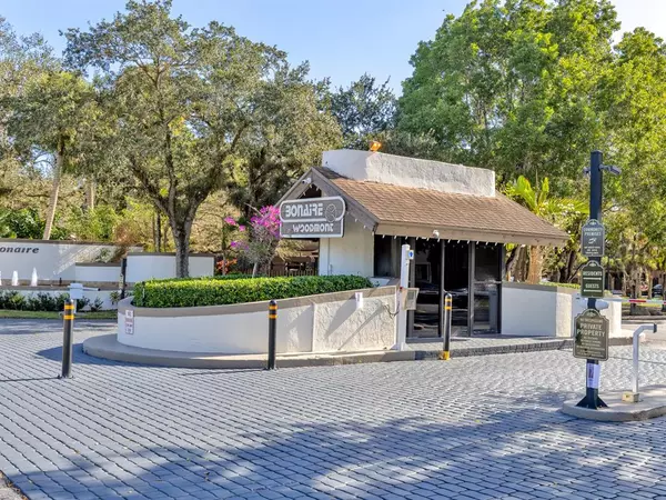 Tamarac, FL 33321,7579 NW 79th Ave #204