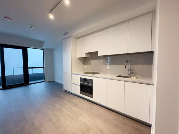 Mississauga, ON L5B 0S1,2 Erskine RD #1710