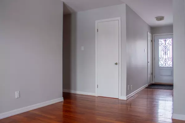 Selwyn, ON K0L 2H0,2105 Deer Bay RD