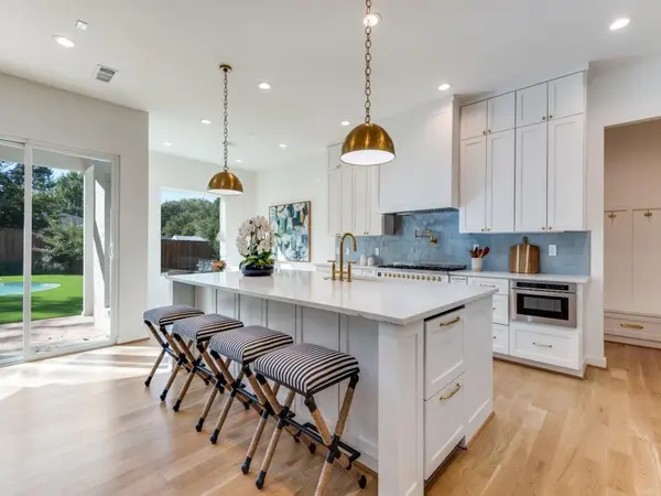 Dallas, TX 75229,3838 Princess Lane