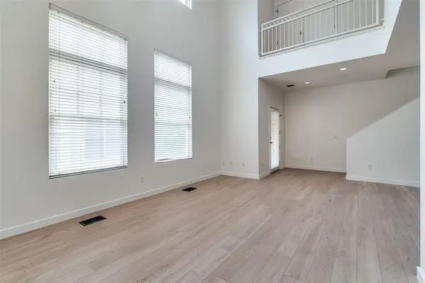 Dallas, TX 75204,3251 Cambrick Street #13