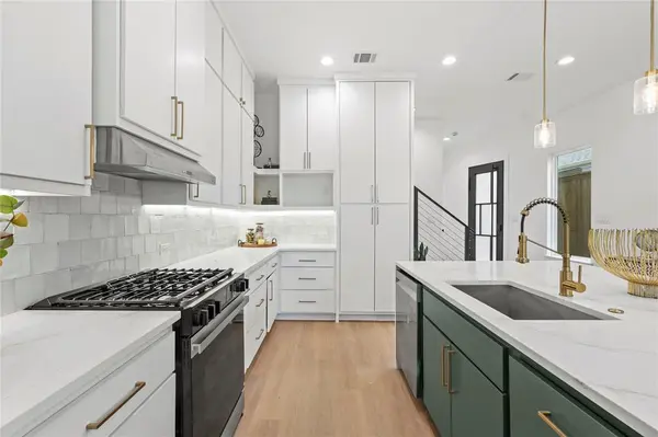 Dallas, TX 75214,219 S Henderson Avenue