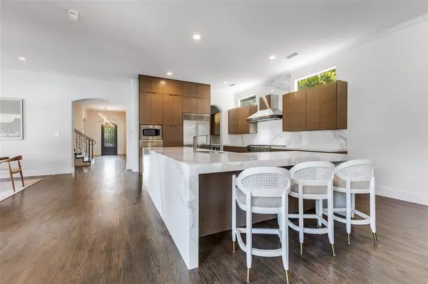 Dallas, TX 75209,8647 Wingate Drive