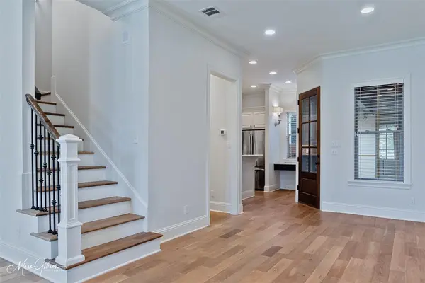 Shreveport, LA 71106,1930 Chestnut Park Lane