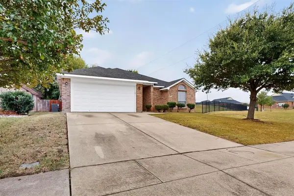Burleson, TX 76028,729 Ridgehill Drive