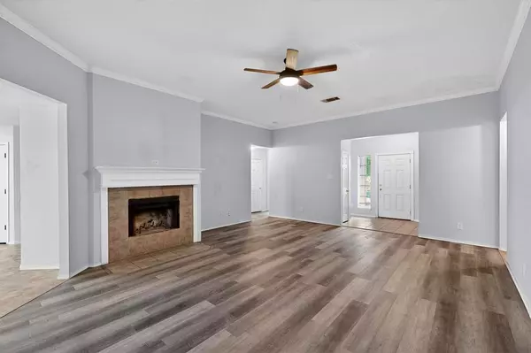 Burleson, TX 76028,729 Ridgehill Drive