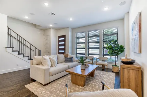 Dallas, TX 75231,8270 Nunley Lane