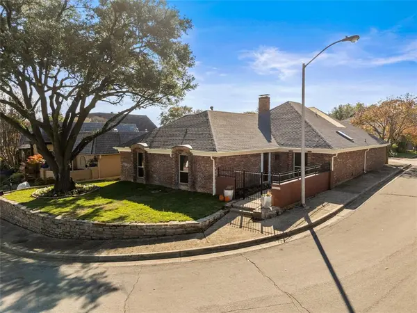 8115 Old Moss Road, Dallas, TX 75231