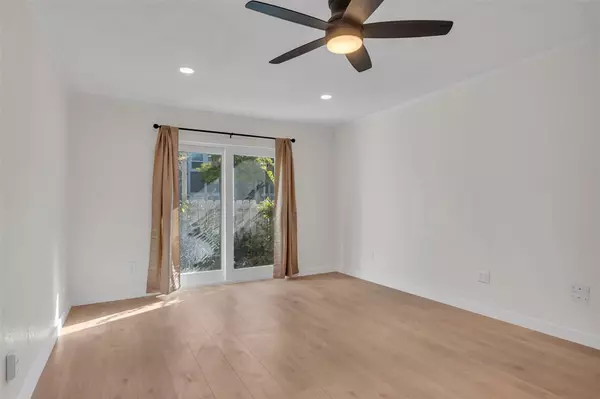 Dallas, TX 75206,6077 Milton Street #137