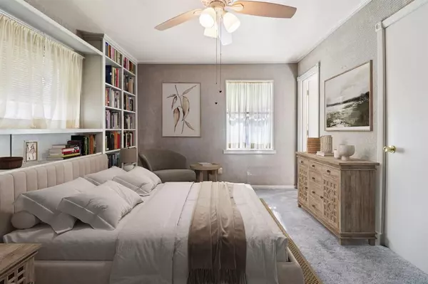 Mansfield, TX 76063,115 N Wisteria Street